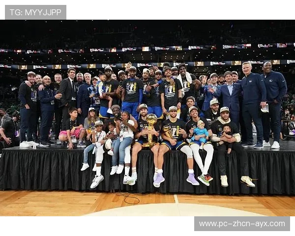 勇士团队在比赛末段展现出团队深度优势